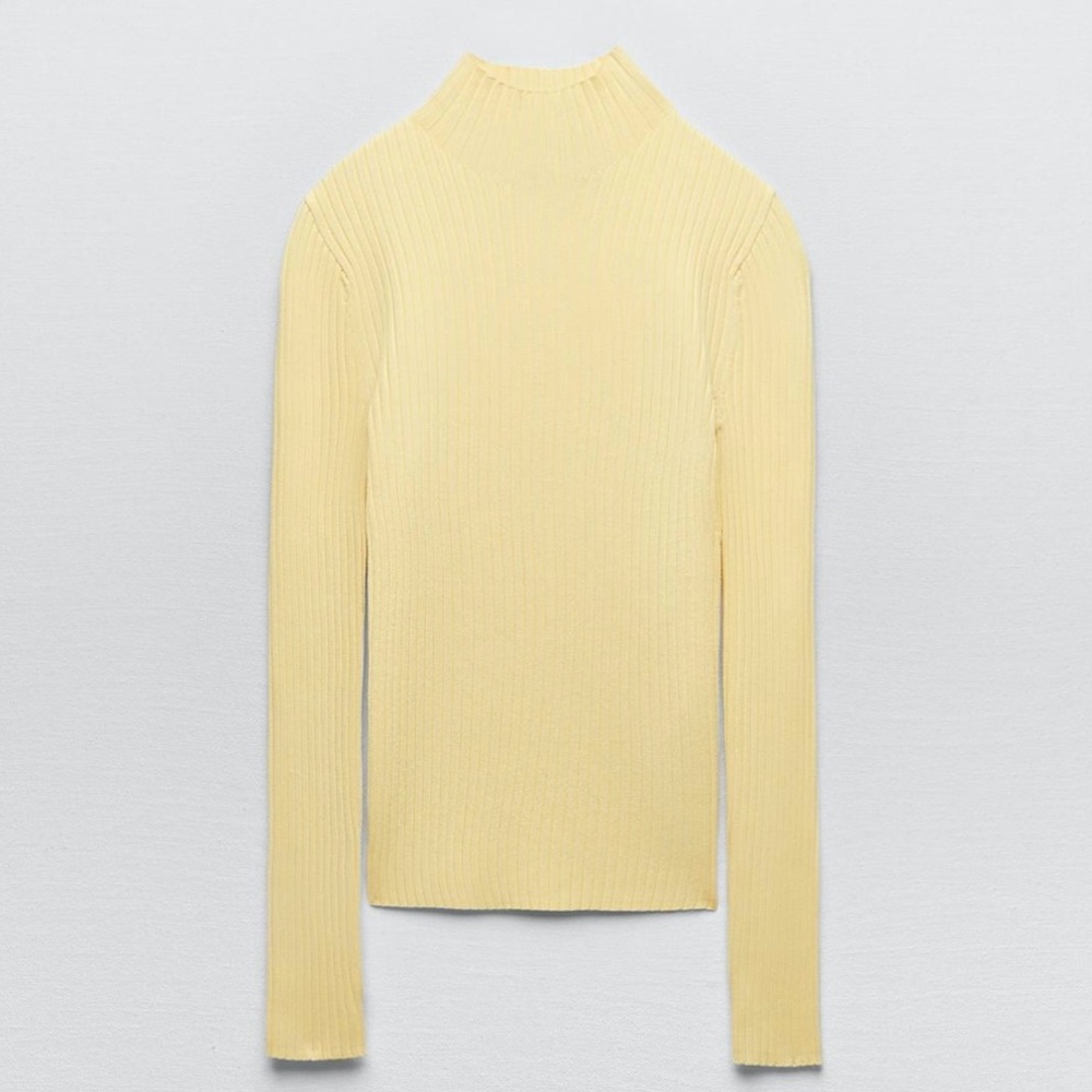 Zara Light Yellow Turtleneck Sweater NWT